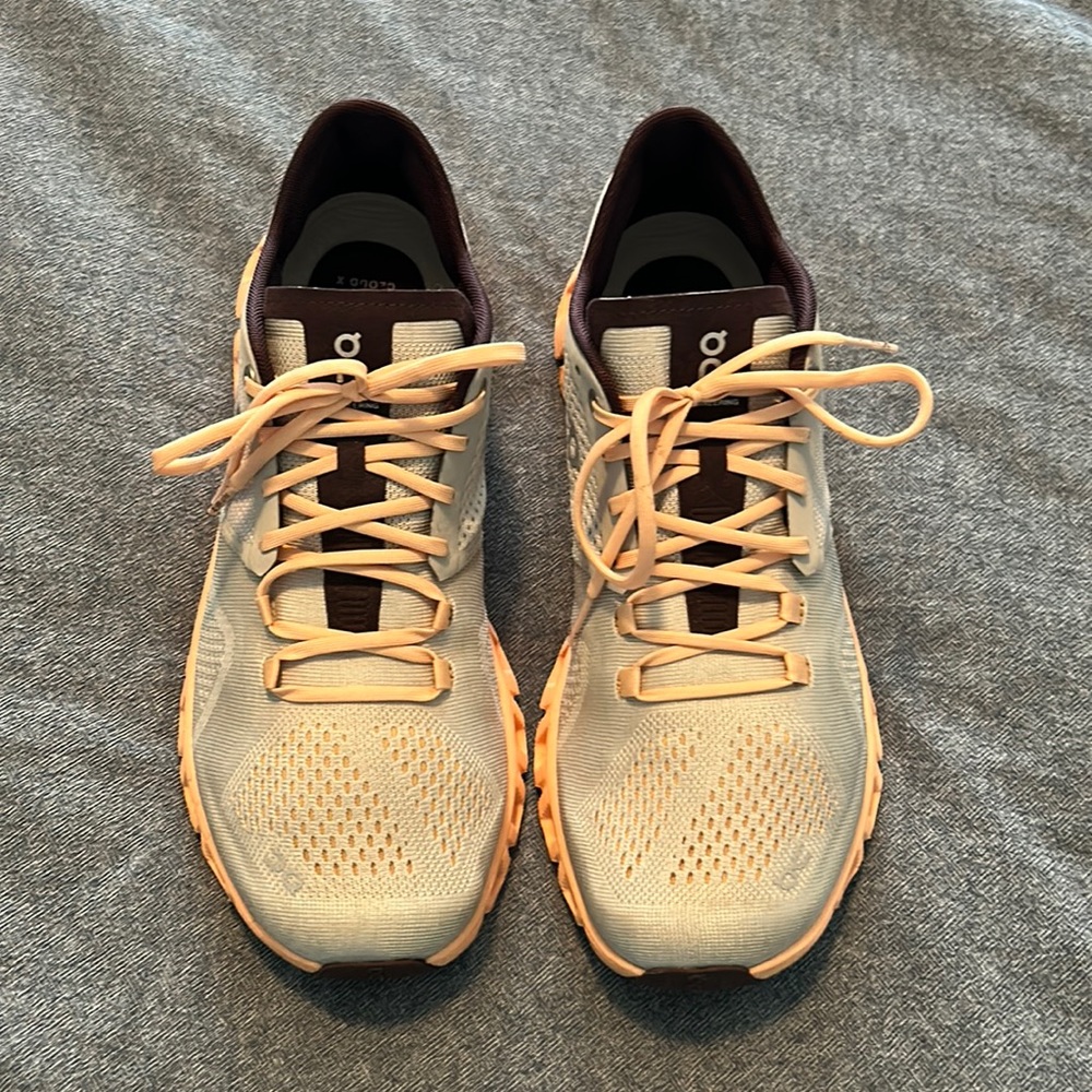 ON CLOUDX Women’s Shoes, W9